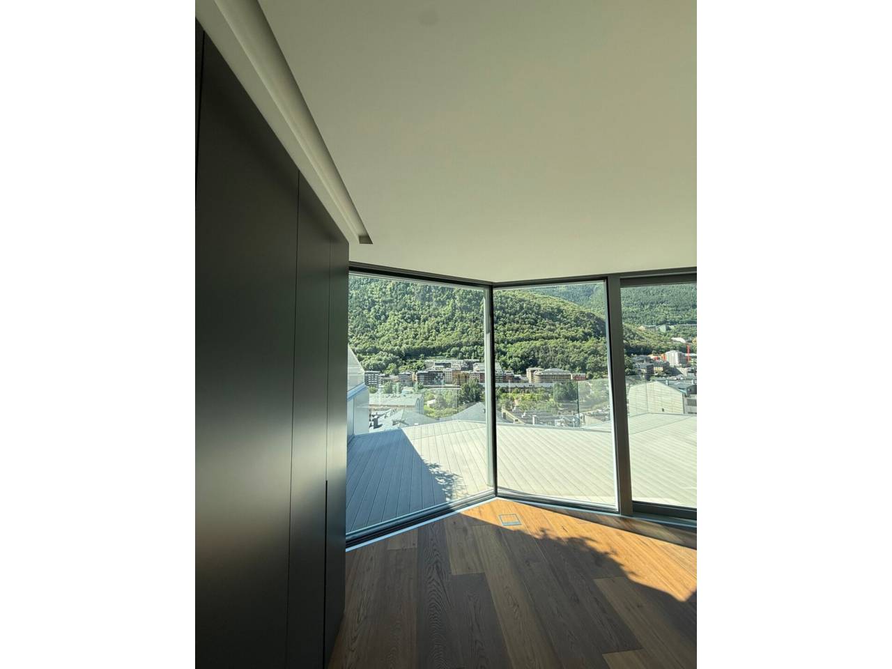 Àtic de 3 habitacions en venda a Andorra la Vella · 25 de 60