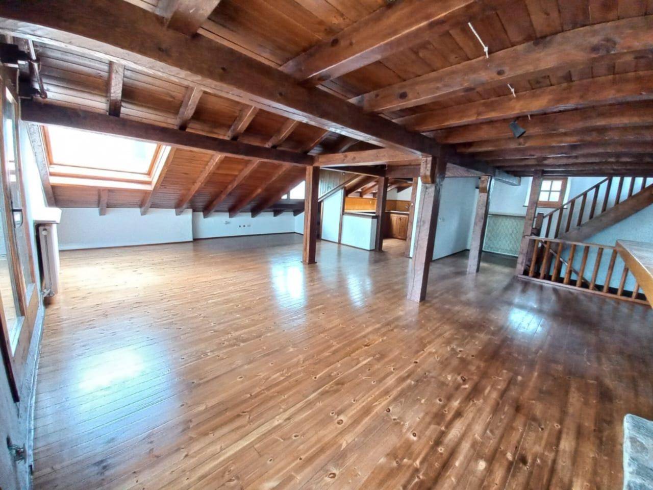 4-bedroom duplex for rent in Ordino · 16 of 18