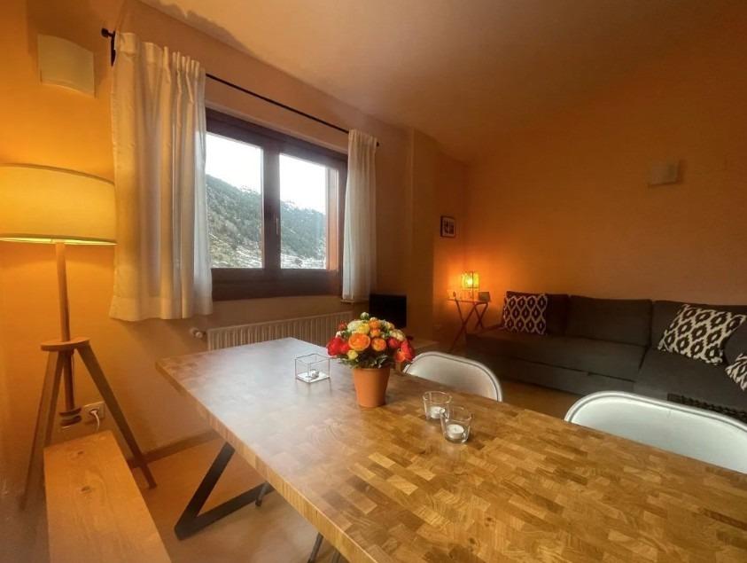 Pis de 2 habitacions en venda a Canillo · 2 de 8