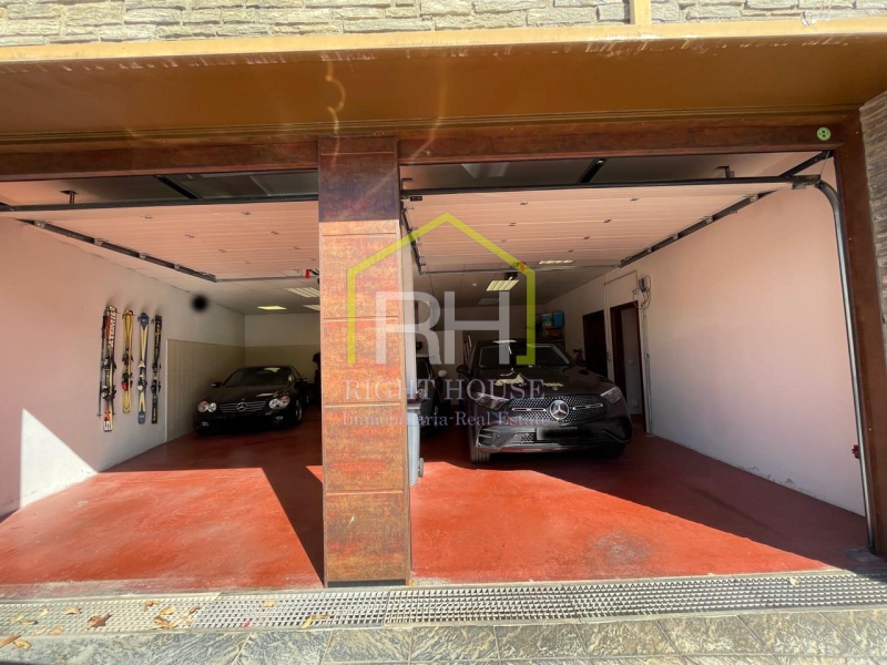 5-bedroom chalet for sale in Escaldes-Engordany · 35 of 36