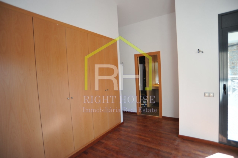 3-bedroom penthouse for rent in Canillo · 6 of 26