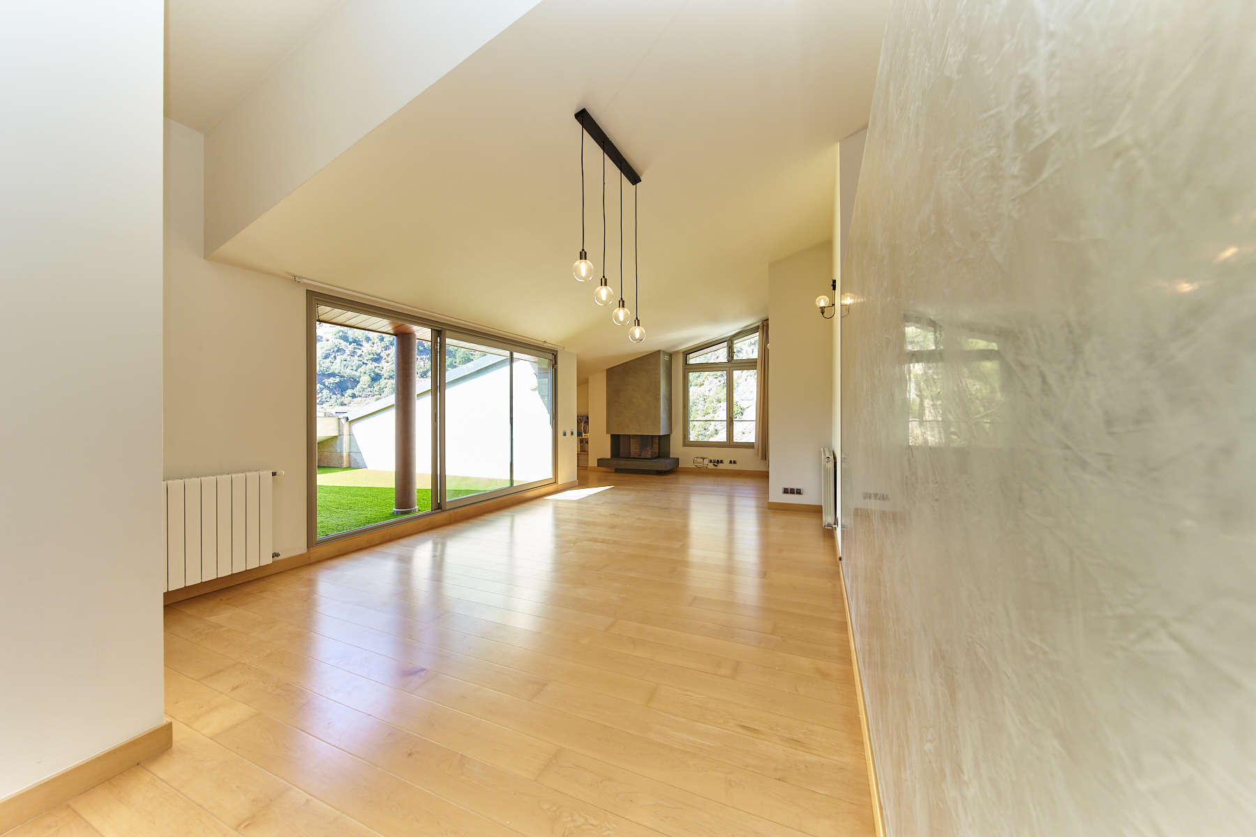 3-bedroom penthouse for rent in Escaldes-Engordany · 3 of 26