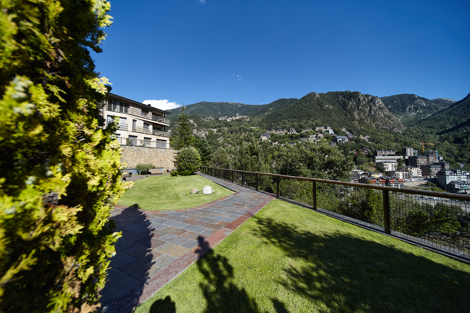 3-bedroom penthouse for rent in Escaldes-Engordany · 24 of 26