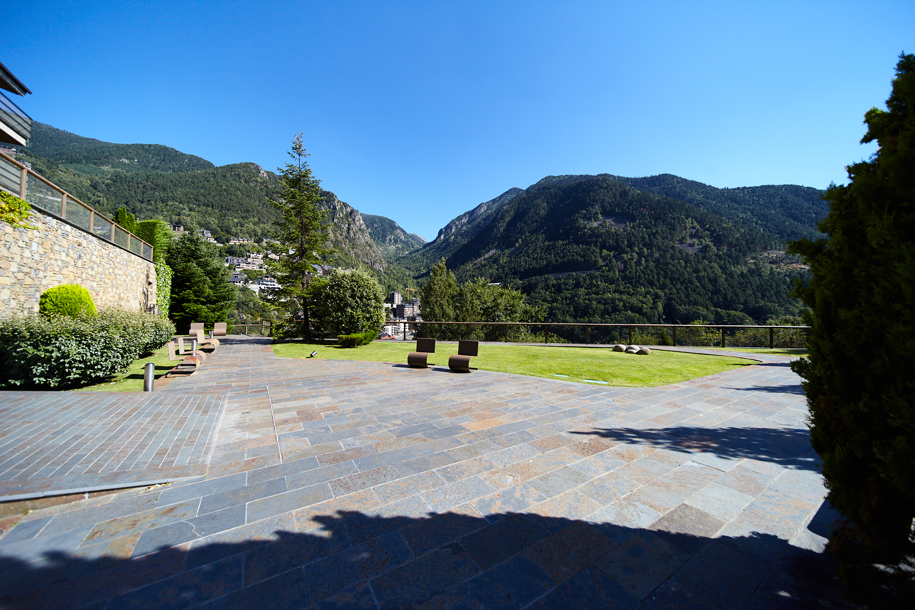 3-bedroom penthouse for rent in Escaldes-Engordany · 25 of 26