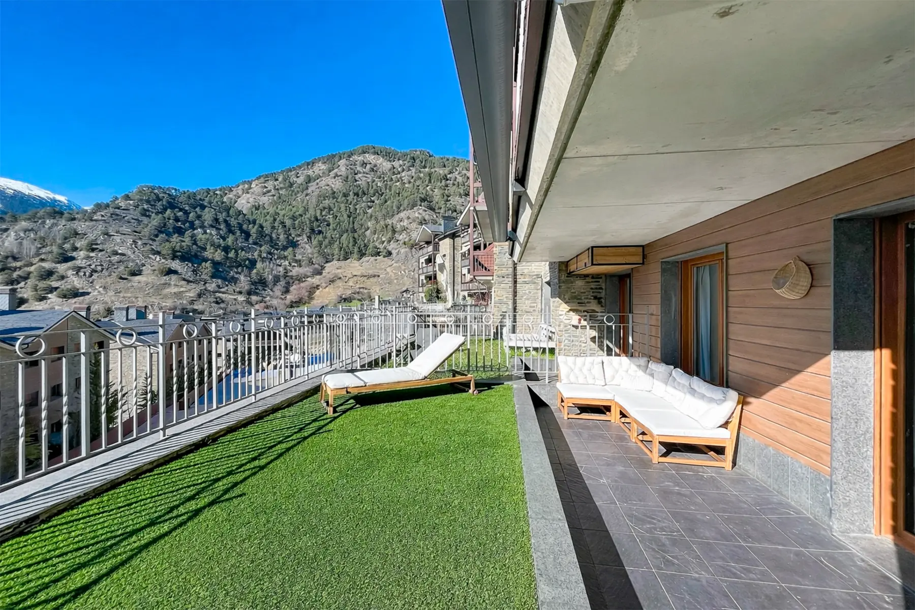 Pis de 3 habitacions en venda a Ordino · 14 de 30