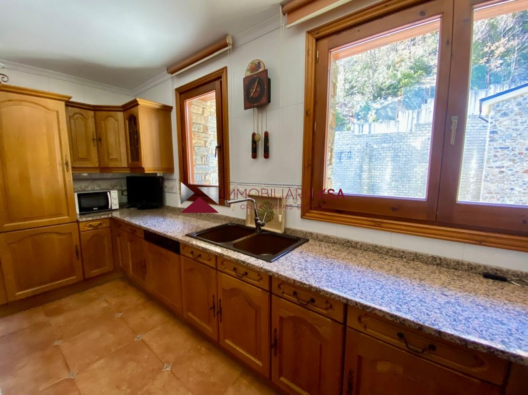 3-bedroom penthouse for rent in Sispony, La Massana · 34 of 37