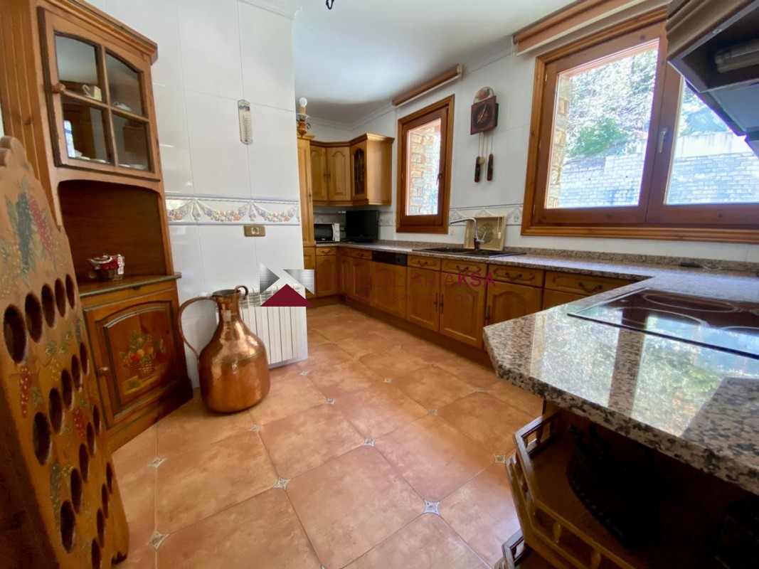 3-bedroom penthouse for rent in Sispony, La Massana · 33 of 37