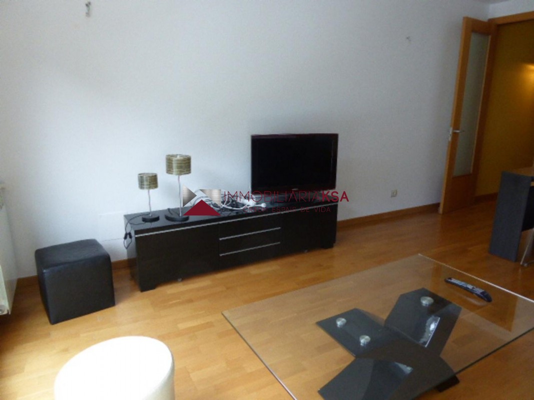 2-bedroom flat for sale in Encamp · 2 of 10