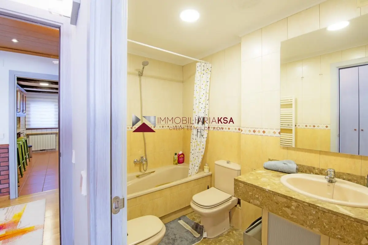 3-bedroom flat for sale in Encamp · 9 of 10