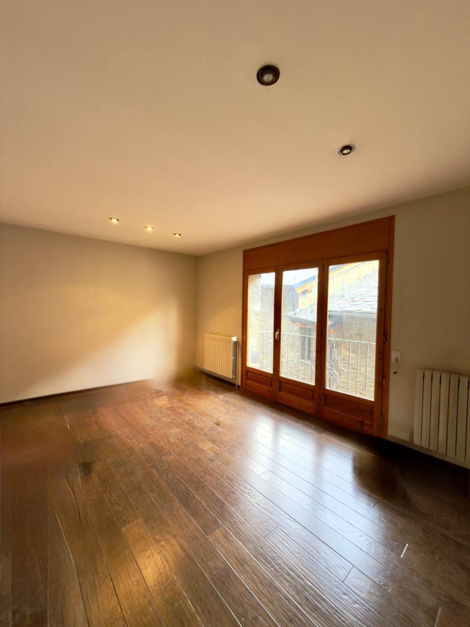 3-bedroom flat for rent in Ordino · 13 of 24